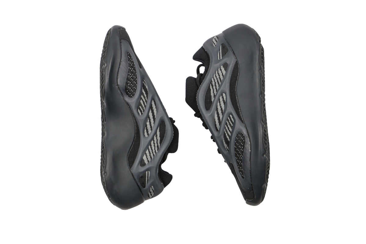 Tênis Yeezy 700 V3 Dark Glow