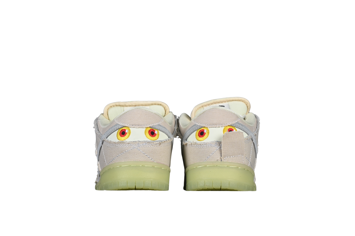 Nike SB Dunk Low "Mummy"